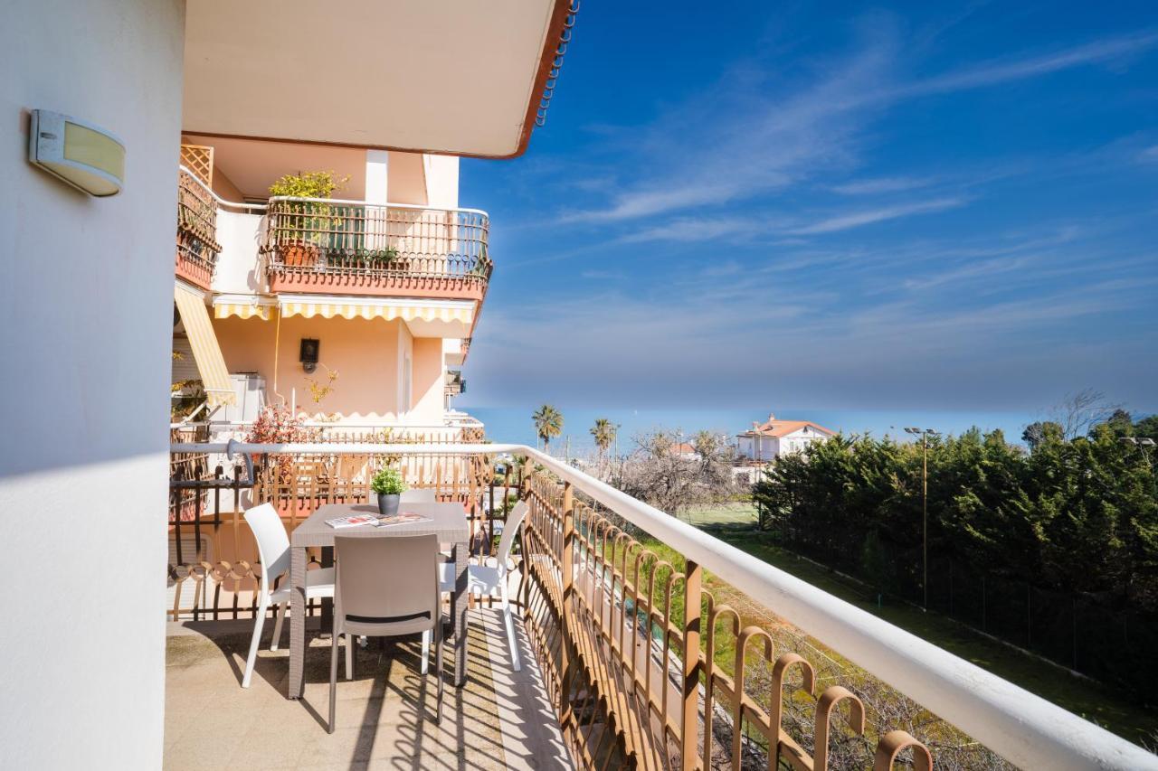 Apartament Dimora Montereale Near The Sea Trani Zewnętrze zdjęcie